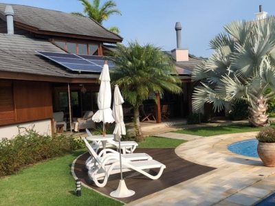 Casa, 300m² com 3 quartos, 3 suítes e 4 vagas no bairro Jurerê Internacional em Florianópolis