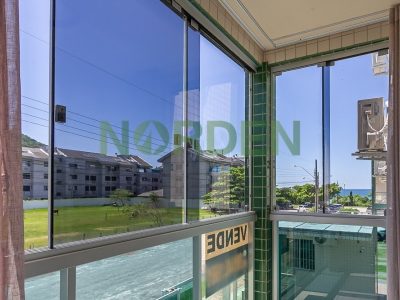 Apartamento, 75m² com 2 quartos, 1 suíte e 1 vaga, Três Américas em Florianópolis