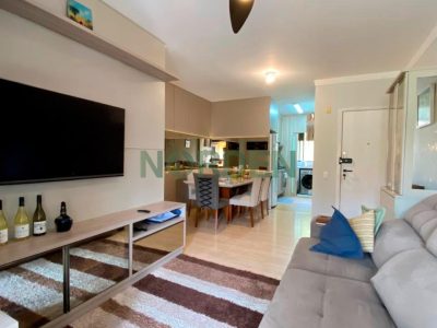 Apartamento, 74m² com 3 quartos, 1 suíte e 2 vagas, Edifício Itamaracá em Florianópolis