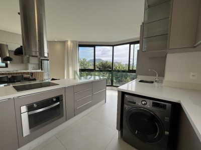 Apartamento, 77m² com 2 quartos, 2 suítes e 1 vaga no bairro João Paulo em Florianópolis