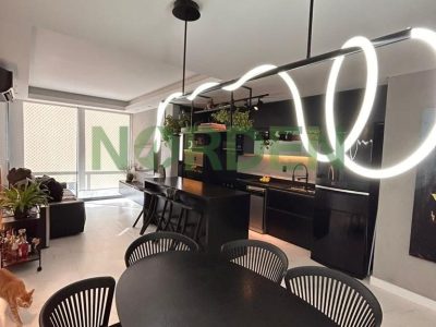 Apartamento, 66m² com 2 quartos, 1 suíte e 2 vagas, Epic Residence em Florianópolis