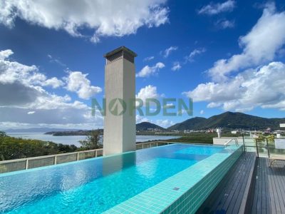 Apartamento, 120m² com 2 quartos, 2 suítes e 2 vagas, Residencial San Martin em Florianópolis