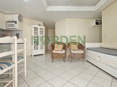 Apartamento, 80m² com 2 quartos, 1 suíte e 1 vaga, Residencial Portal do Sol em Florianópolis