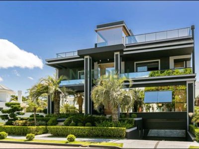 Casa, 600m² com 5 quartos, 5 suítes e 8 vagas no bairro Jurerê Internacional em Florianópolis