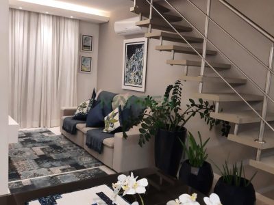 Duplex, 90m² com 2 quartos, 1 suíte e 2 vagas no bairro Coqueiros em Florianópolis