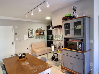 Apartamento, 50m² com 1 quarto, 1 suíte e 1 vaga, Residencial Flor de Liz em Florianópolis