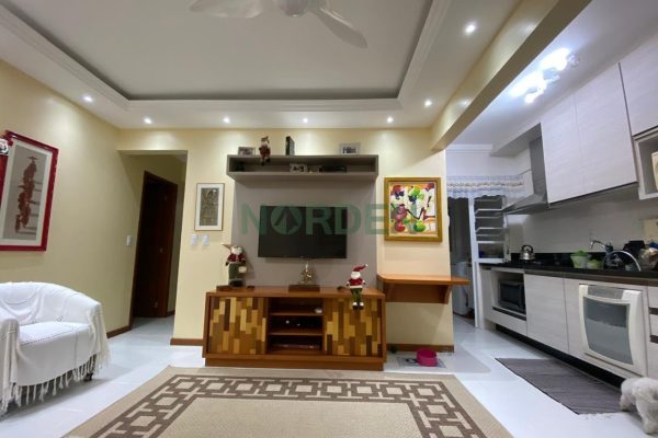 Apartamento, 77m² com 3 quartos, 1 suíte e 1 vaga no bairro Cachoeira do Bom Jesus em Florianópolis