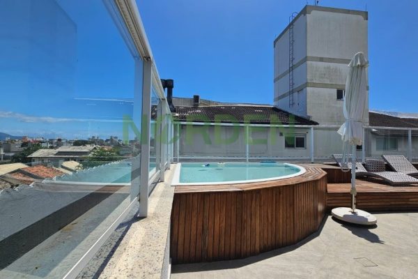 Cobertura, 164m² com 2 quartos, 1 suíte e 2 vagas, Residencial Zarif em Florianópolis