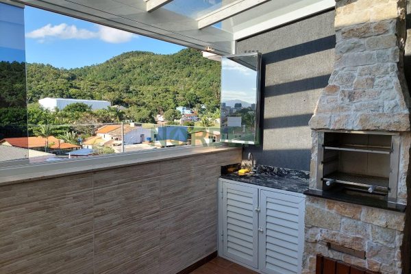 Cobertura, 67m² com 2 quartos, 1 suíte e 2 vagas no bairro Jurerê em Florianópolis
