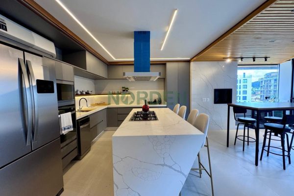 Apartamento, 146m² com 3 quartos, 3 suítes e 2 vagas, Genova Residenza em Florianópolis