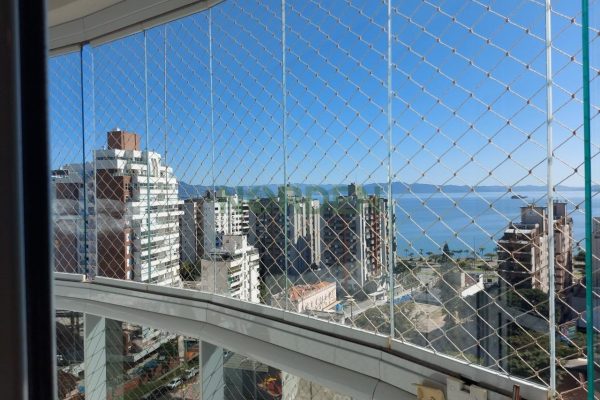 Apartamento, 128m² com 3 quartos, 1 suíte e 2 vagas, Edifício Residencial Ancoradouro em Florianópolis