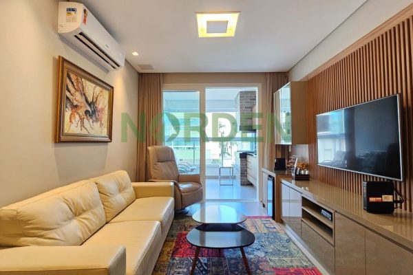 Apartamento, 106m² com 3 quartos, 3 suítes e 2 vagas, Residencial Beach Class em Florianópolis