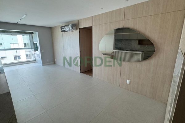 Apartamento, 102m² com 3 quartos, 1 suíte e 2 vagas, Residencial Jardim Poente em Florianópolis