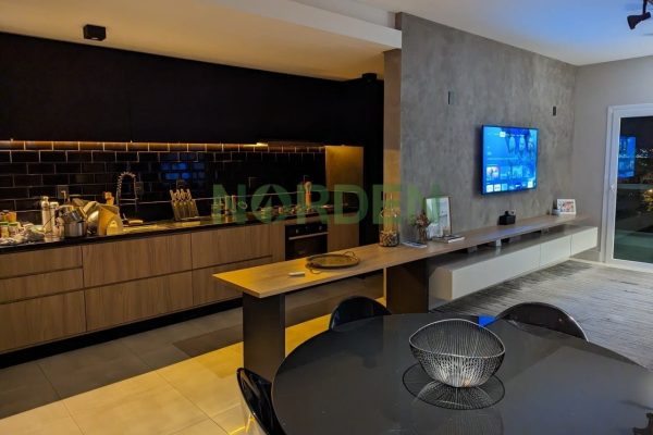 Apartamento, 126m² com 3 quartos, 2 suítes e 2 vagas, Bonaire Residence em Florianópolis