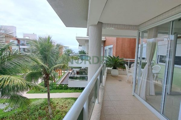 Apartamento, 141m² com 3 quartos, 2 suítes e 3 vagas, Águas da Brava em Florianópolis