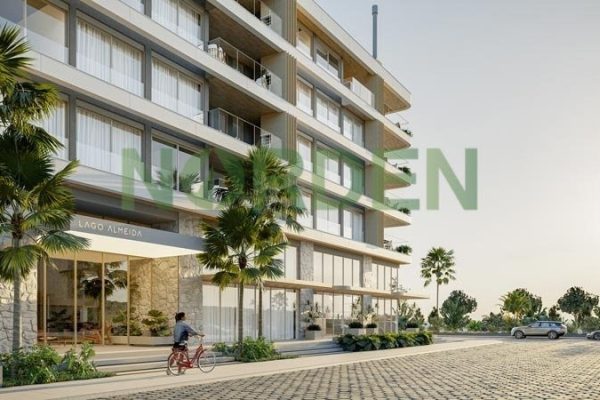 Cobertura, 146m² com 3 quartos, 3 suítes e 2 vagas, Lago de Almeida em Florianópolis