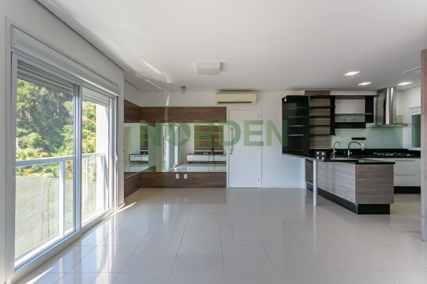 Apartamento, 120m² com 3 quartos, 3 suítes e 2 vagas, Velas de Jurerê em Florianópolis