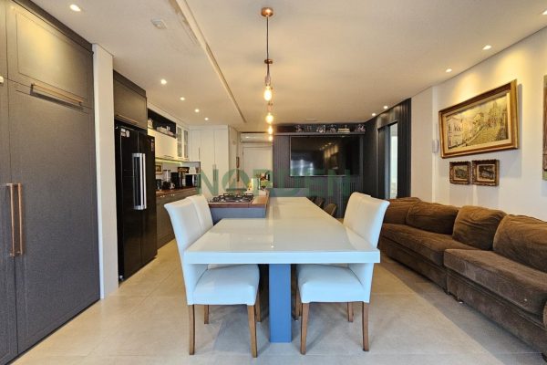 Apartamento, 115m² com 3 quartos, 3 suítes e 2 vagas, Ocean View em Florianópolis