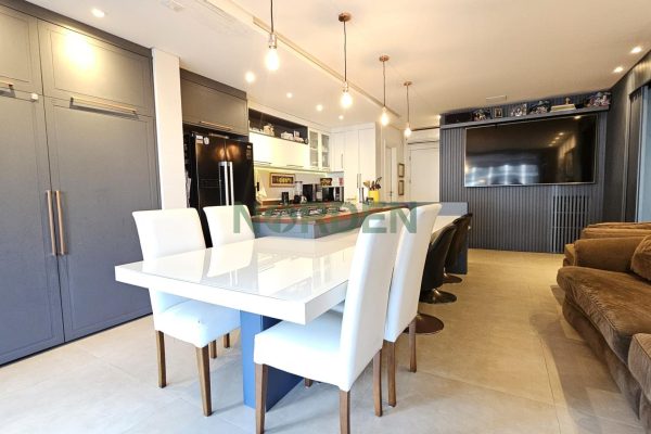 Apartamento, 115m² com 3 quartos, 3 suítes e 2 vagas, Ocean View em Florianópolis