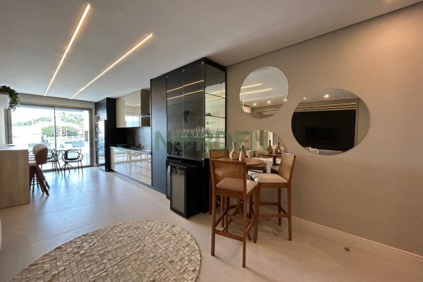 Apartamento, 125m² com 3 quartos, 3 suítes e 2 vagas, Residencial Yacht Club em Florianópolis